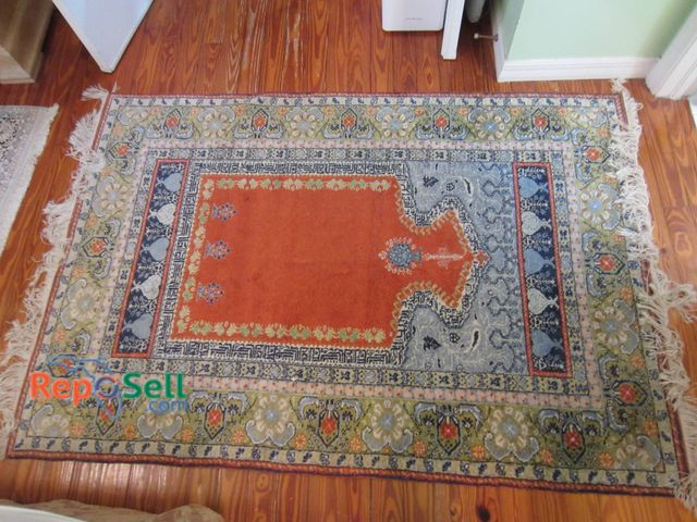 Lot 31-9043 - Hand-Knotted Turkish Rug With Fringe, Features Prayer Design, Certificate Included.