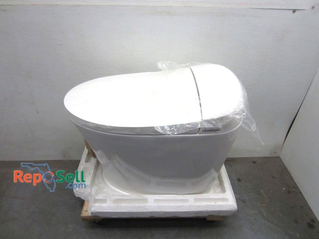 Lot 31-5275 - Cocobella Smart Toilet (Appears New) #825Z in Box