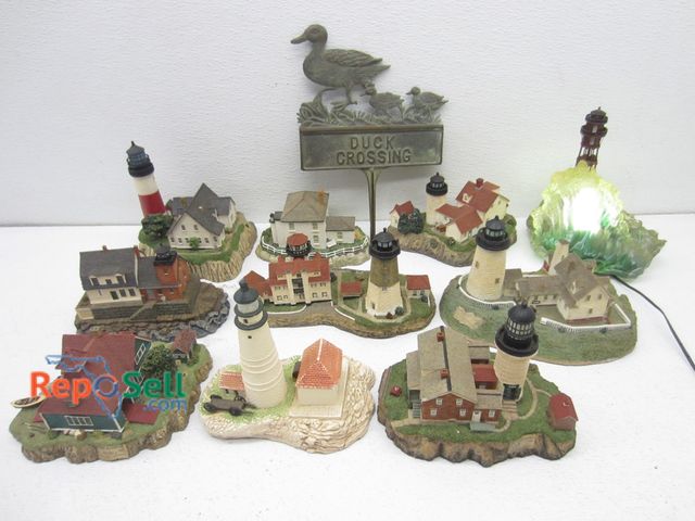 Lot 31-5367 - (9) Harbor Lights Lighthouses: Figures, Night Light, Duck Sign etc
