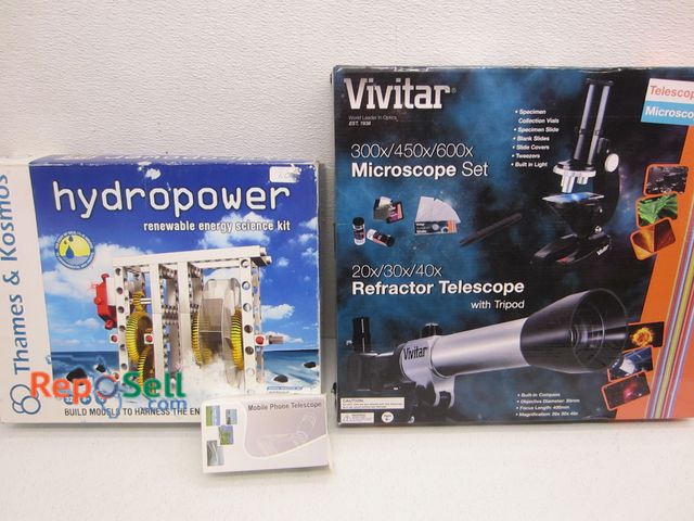 Lot 31-2500 - Microscope And Telescope Set, Science Kit And Mobile Phone Telescope