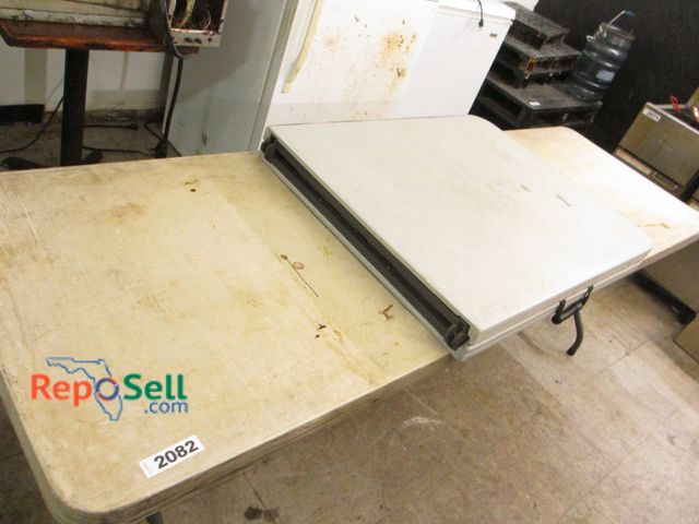 Lot 31-2082 - (2) Tables - 6' Folding and 8' (no center fold)