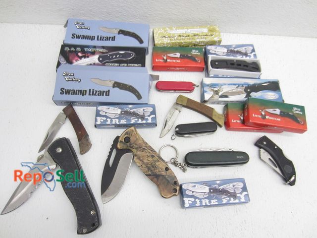 Lot 31-9356 - (20) Pocket Knives, Various Styles &amp; Makers