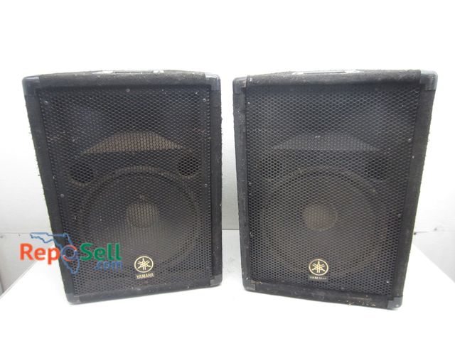 Lot 31-6164 - (2) Yamaha PA Speakers #BR12 22"x16"x13"