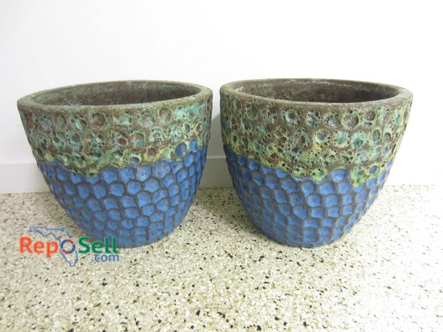 Lot 31-1418 - (2) Flower Pots 12" H