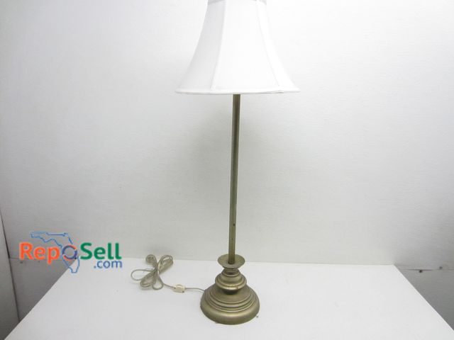 Lot 31-6533 - Vintage Table Lamp, 34" Tall, Powers On