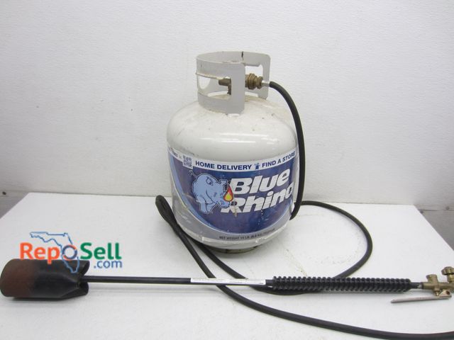 Lot 31-2395 - Propane Tank (17lbs) &amp; Torch