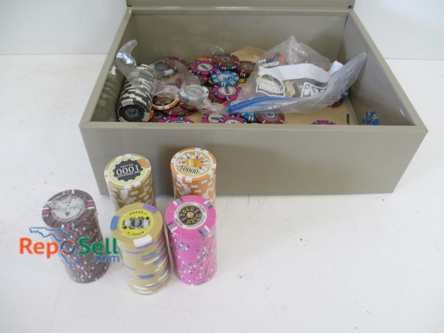 Lot 31-1255 - Money Box w/ Keys and Poker Chips