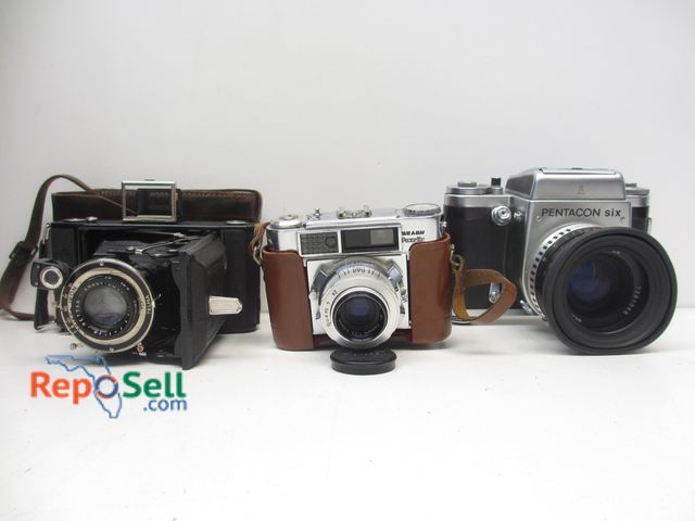 Lot 31-9271 - Camera lot: Pentacon Six wide format 1:28 F/80 lens, Braun Puxette super II BC 1:50 lens, Nettar Zei...