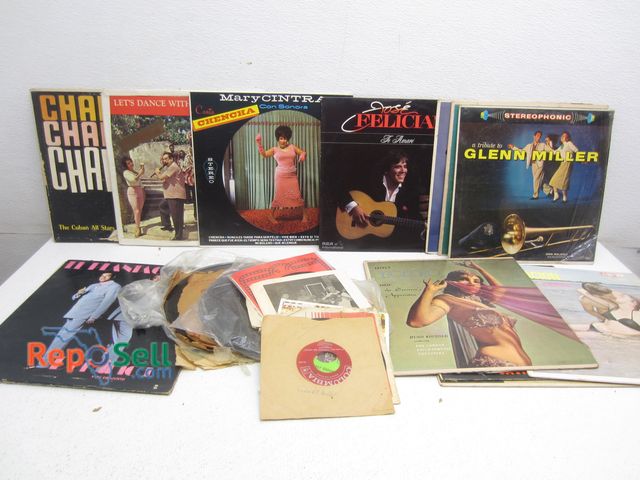 Lot 31-4176 - Extra Large Lot of Records: Vinyl Albums 78's &amp; 45's: Jose Feliciano, Glenn Miller, etc.