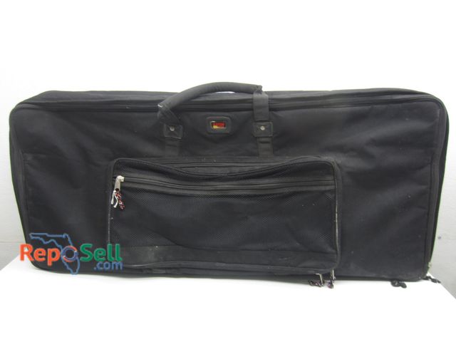 Lot 31-7440 - Gator Keyboard or Hardware Case - Approx. 45x21"