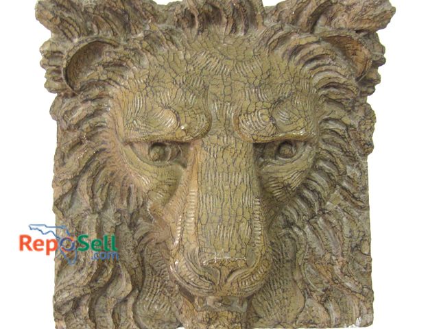 Lot 31-1017 - Lion Head 3D - 20" x 20 - Either Paper Mache or Fiberglass