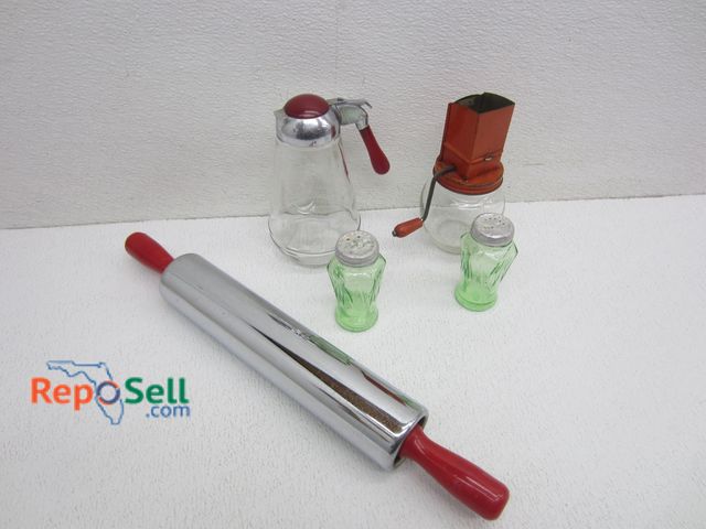 Lot 31-3268 - Antique Kitchenware: Rolling Pin, Bakelite Syrup Dispenser, Nut Grinder, Uranium Glass Salt &amp; Pe...