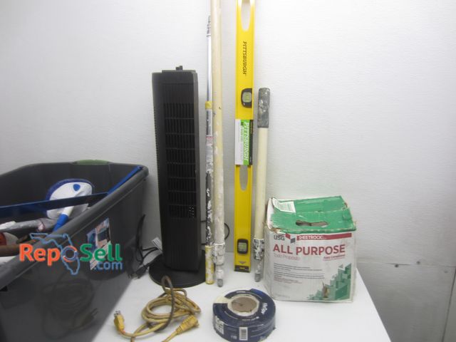 Lot 31-7174 - Painting Tools &amp; Access: 48" I-Beam Level, T-Square, Joint Compound, etc. - BRING TOTE