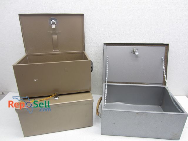 Lot 31-1274 - (3) Metal Safety Boxes, (2) With Keys: (2) 12.5"x8"x6", (1) 13.5"x9"x5.5"