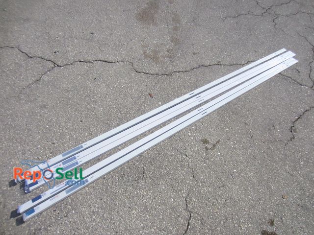 Lot 31-9041 - (5) New Lithonia 8' white track sticks for lighting Model LTNS8 MW M6 $40 Retail Each