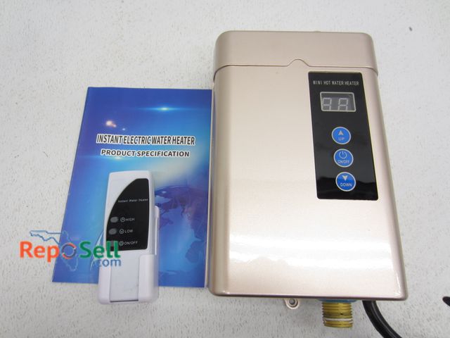 Lot 31-5439 - Instantaneous Tankless Water 110V Heater w/Remote, #XY-A08AA - Powers On