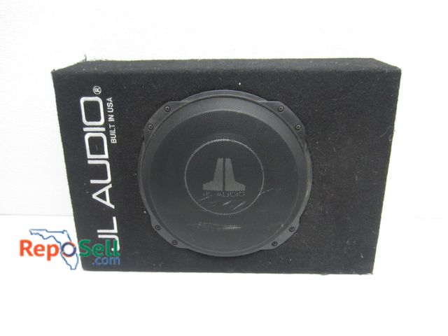 Lot 31-5437 - JL Audio 10" Subwoofer Sub Speaker 19"x13"x16.5" Box