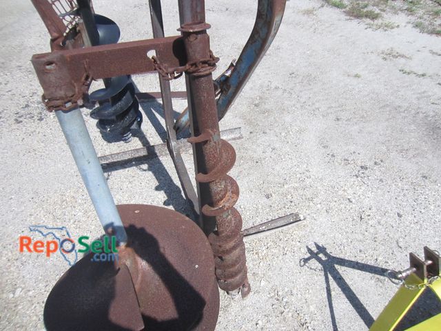 Lot 31-1016 - Small Tractor Auger Bit, 17 in. by 6 in.