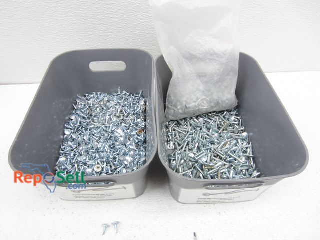 Lot 31-4225 - Lot of 1/2" &amp; 1" Wafer Head Self Tappers