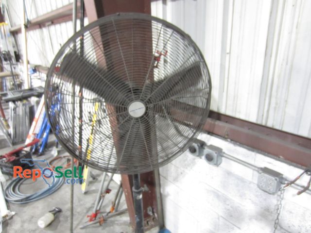 Lot 31-8017 - King of Fans 30" Pedestal Fan Powers On