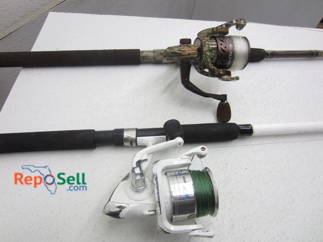 Lot 31-4232 - (2) Rods &amp; Reels: Realtree &amp; Ozark Trail