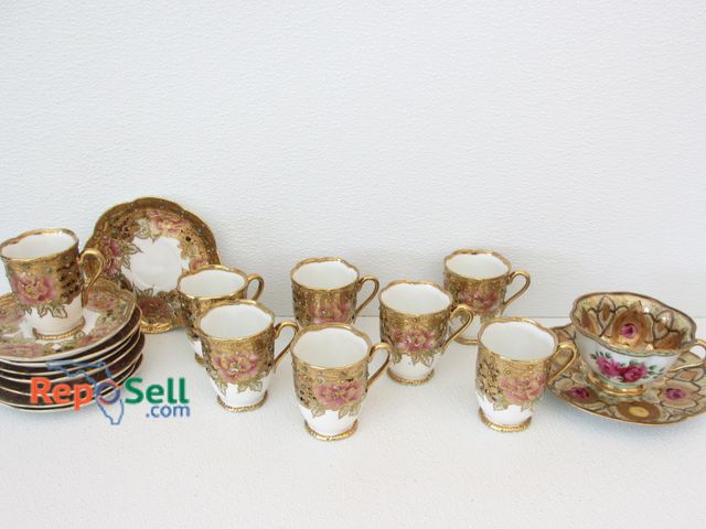 Lot 31-1375 - (9) Tea Cups &amp; Saucers - Hand Painted Nippon