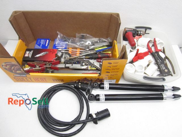 Lot 31-6175 - Tool Lot: PVC Fittings, Hand Tools, Grinding Wheels etc