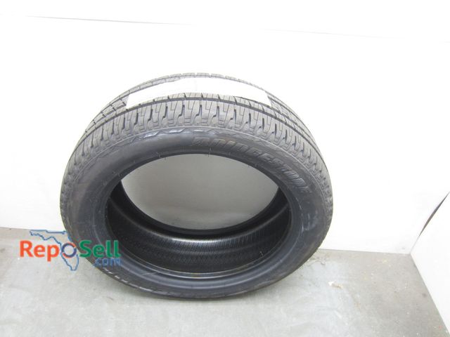 Lot 31-8539 - Bridgestone Tire 255/50R20XL - New