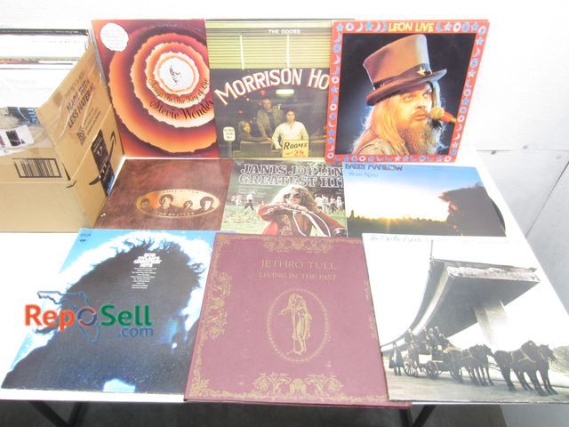 Lot 31-3187 - (31) Vintage Vinyl Albums: The Doors, Joplin, Beatles, Jethro Tull, etc.