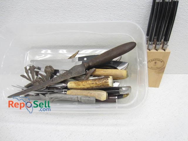 Lot 31-6183 - Cutlery, Small Wood Knife Block, Laguiole, Walco etc