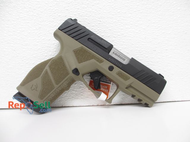 Lot 31-9197 - New in Box Taurus GX2 9mm Pistol with (1) 13 rnd Mag, 3.38" Barrel