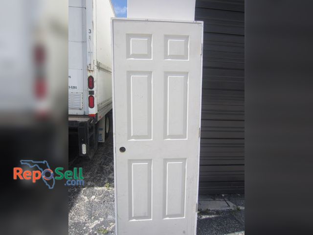 Lot 31-3599 - Pre Hung Interior Left Hand Door With Frame 88.5" x31 5/8"x 4 .75"