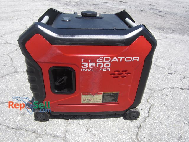 Lot 31-3152 - Predator 3500 Inverter Generator, 20x23x17" - Has Compression