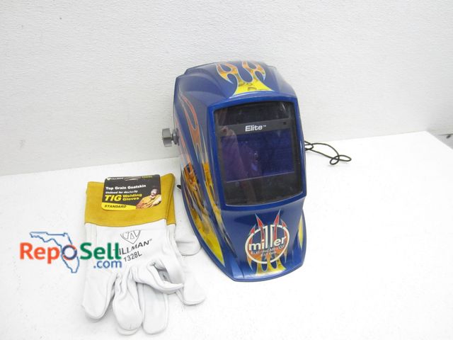 Lot 31-9256 - Miller Welding Helmet Elite With New Tig Welding Gloves
