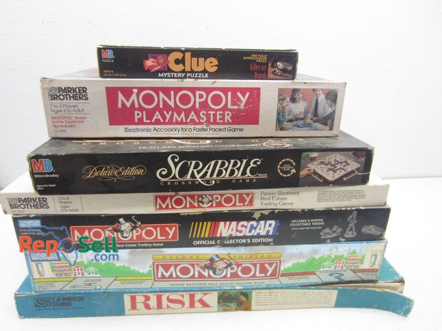 Lot 31-6092 - Board Games (Some Vintage): 4 - Various Monopoly Editions, Scrabble, Risk, etc