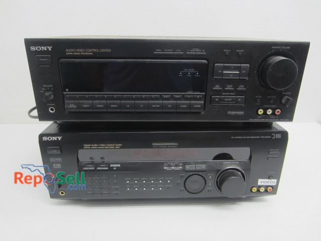 Lot 31-2419 - (2) Sony Digital Audio VC Centers: STR 0965, STR DE925 - Both Power On