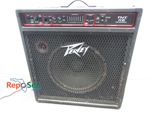 Lot 31-9541 - Peavey TNT115 Amp - Powers On