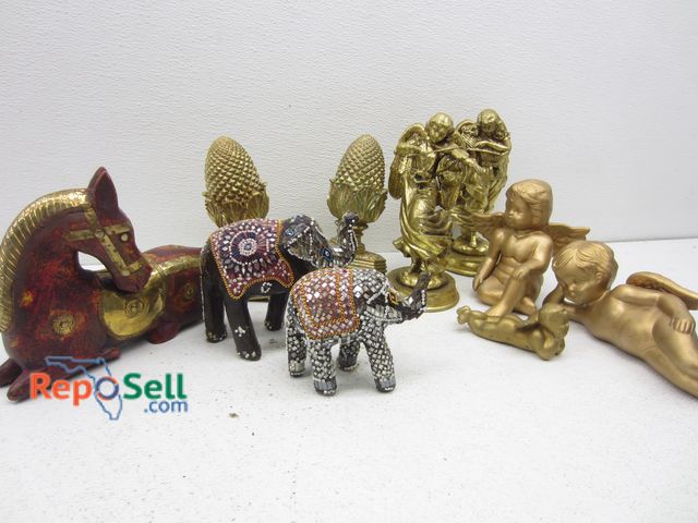 Lot 31-5276 - Estate Decor Lot: Horse, (2) Elephants, Angels, etc.