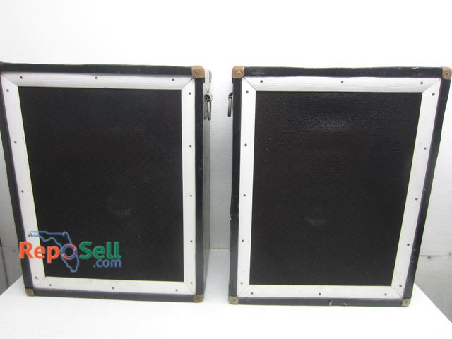 Lot 31-3544 - (2) Sound Speakers 25"x20"x12"