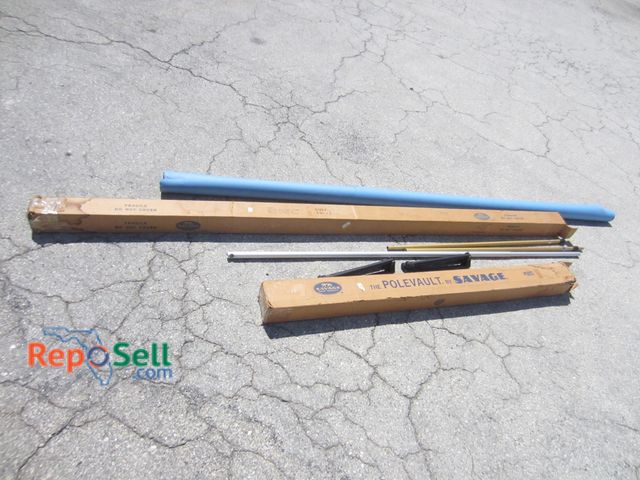 Lot 31-9150 - Polevault by Savage Photography Background, Stand 106"L