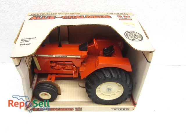 Lot 31-9378 - New ERTL Allis-Chalmers D 21 Tractor #1283 With Original Box