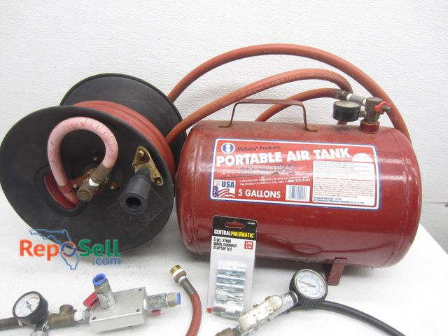 Lot 31-9175 - 5 Gal Air Tank and Hose Reel w/Hose