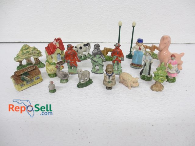 Lot 31-6033 - Vintage Mini Figures: Metal Indians, Cowboy, Bisque, Ceramic - Many from Japan