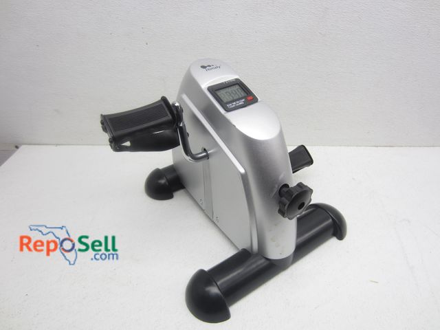 Lot 31-6530 - Himaly Underdesk Exercise Machine - Powers On