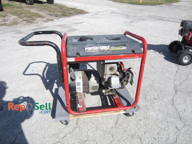 Lot 31-3138 - 3138Porter Cable Generator 5250 Watt #BS1525-W - Has Compression
