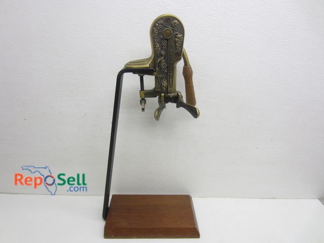 Lot 31-7231 - Rogar Estate Wine Bottle Opener