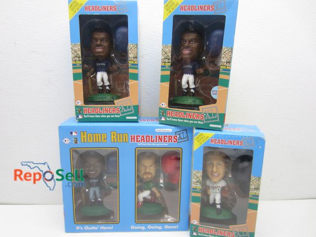 Lot 31-5202 - Assorted Headliners Figurines: Griffey, Ripken, McGwire