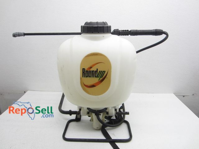 Lot 31-2128 - Round Up Backpack Weed Sprayer