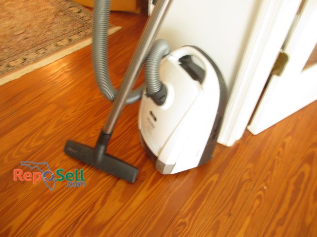 Lot 31-9298 - Miele Canister Compact Vacuum
