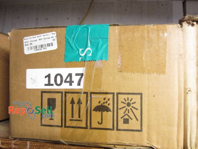 Lot 31-1047 - Epic Charger AGM Yellow- In Box